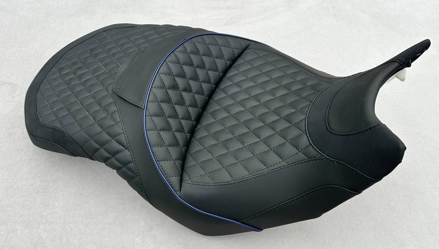 Sitzbank neu beziehen für Honda GL1800 Gold Wing ab 2018 SC79 Farben wählbar