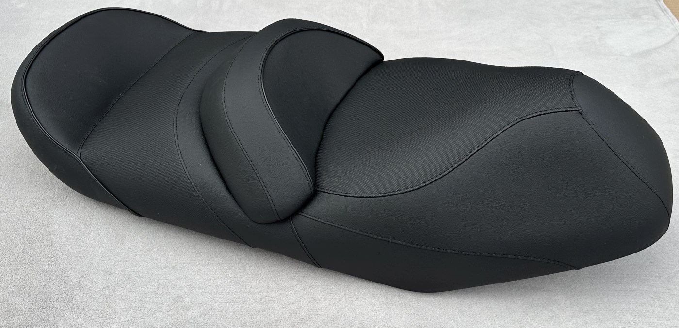 Sitzbank neu beziehen für Honda Silver Wing 600 -Farben wählbar FSC600 FJS600