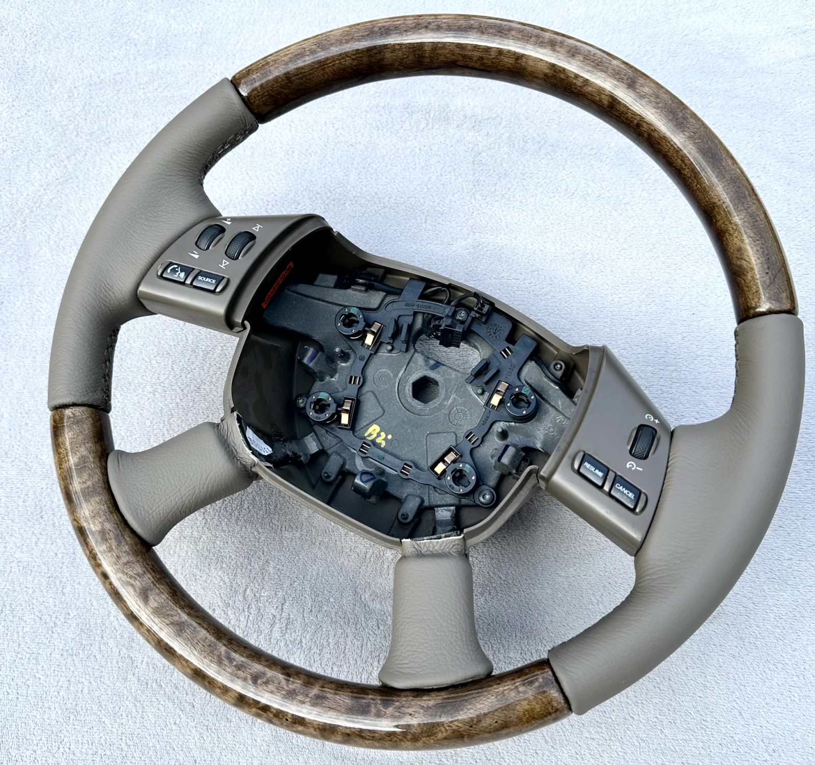 Lenkrad neu beziehen für Jaguar X-Type mit Leder -Farbe wählbar Lenkrad neu beziehen für Jaguar X-Type mit Leder -Farbe wählbar
