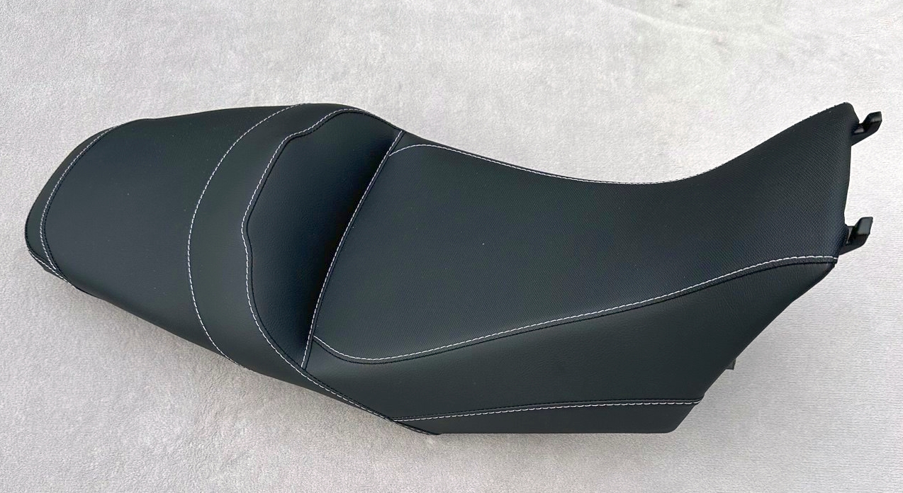 Sitzbank neu beziehen für Moto Guzzi V85 TT und V85 Strada ab 2019 Farbe wählbar