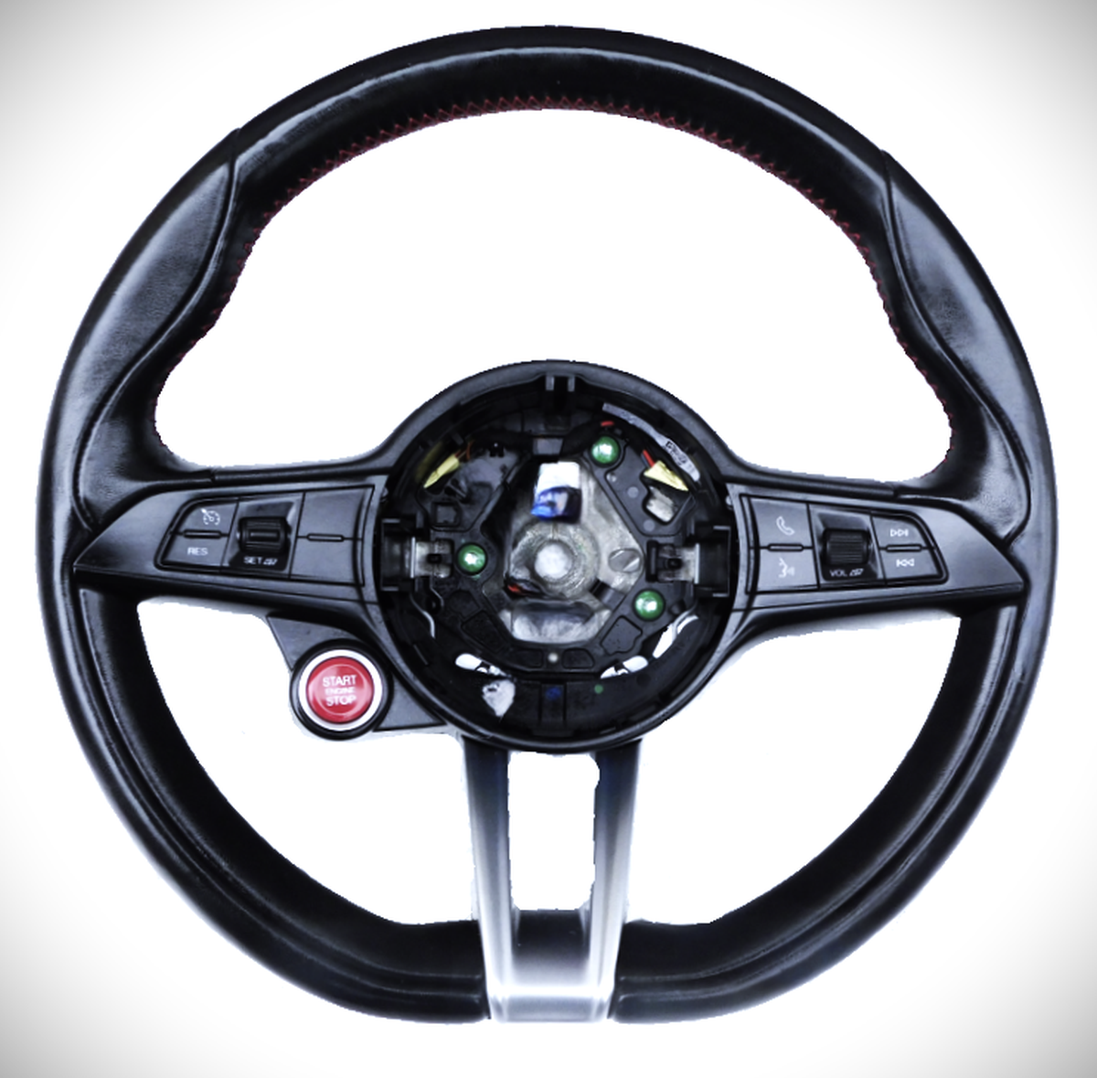 Lenkrad neu beziehen für Alfa Romeo Giulia und Stelvio Quadrifoglio mit Leder Lenkrad neu beziehen für Alfa Romeo Giulia und Stelvio Quadrifoglio mit Leder