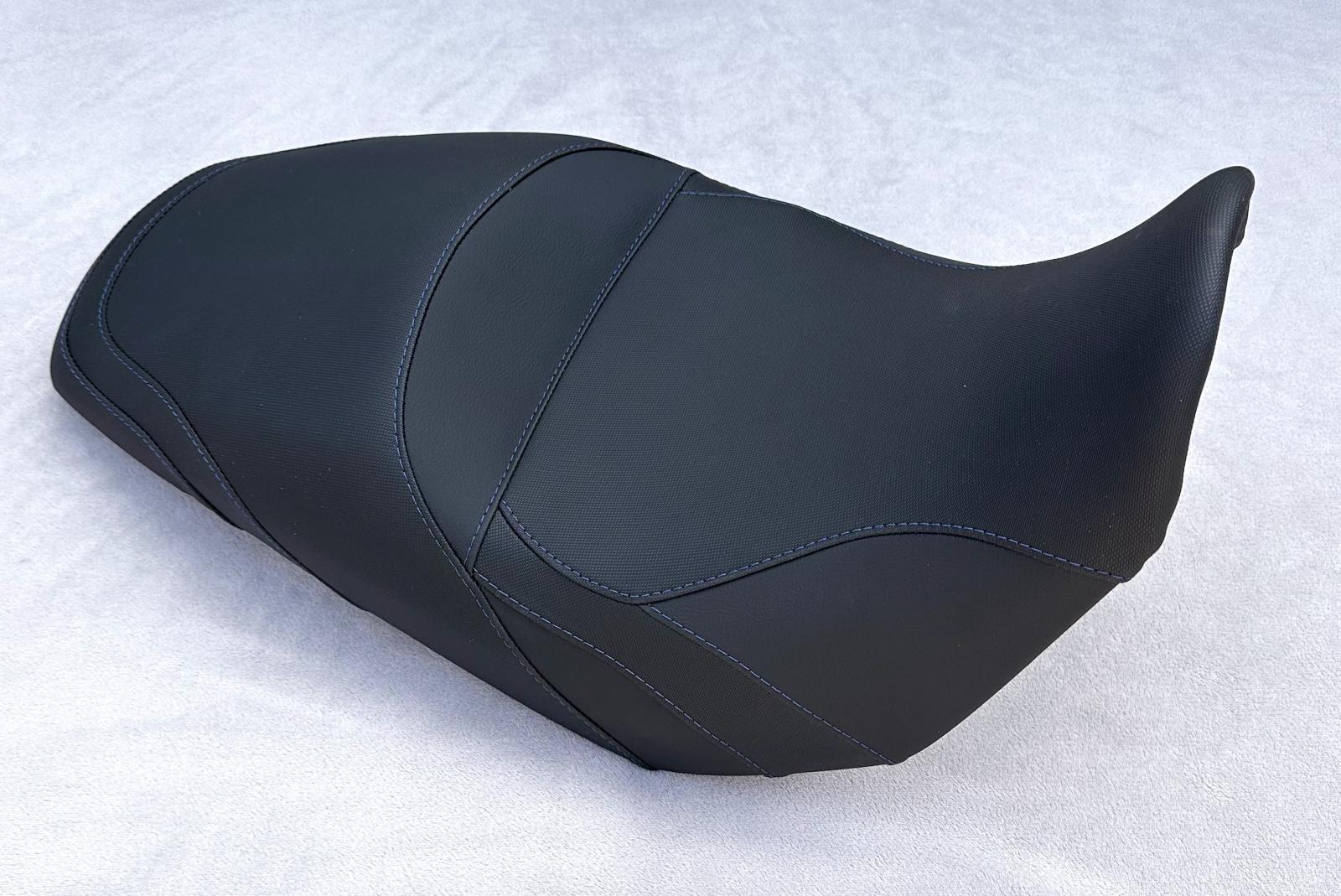 Sitzbank neu beziehen für Suzuki V-Strom 1000 - 2014-2019 -Farben wählbar DL1000 Sitzbank neu beziehen für Suzuki V-Strom 1000 - 2014-2019 -Farben wählbar DL1000