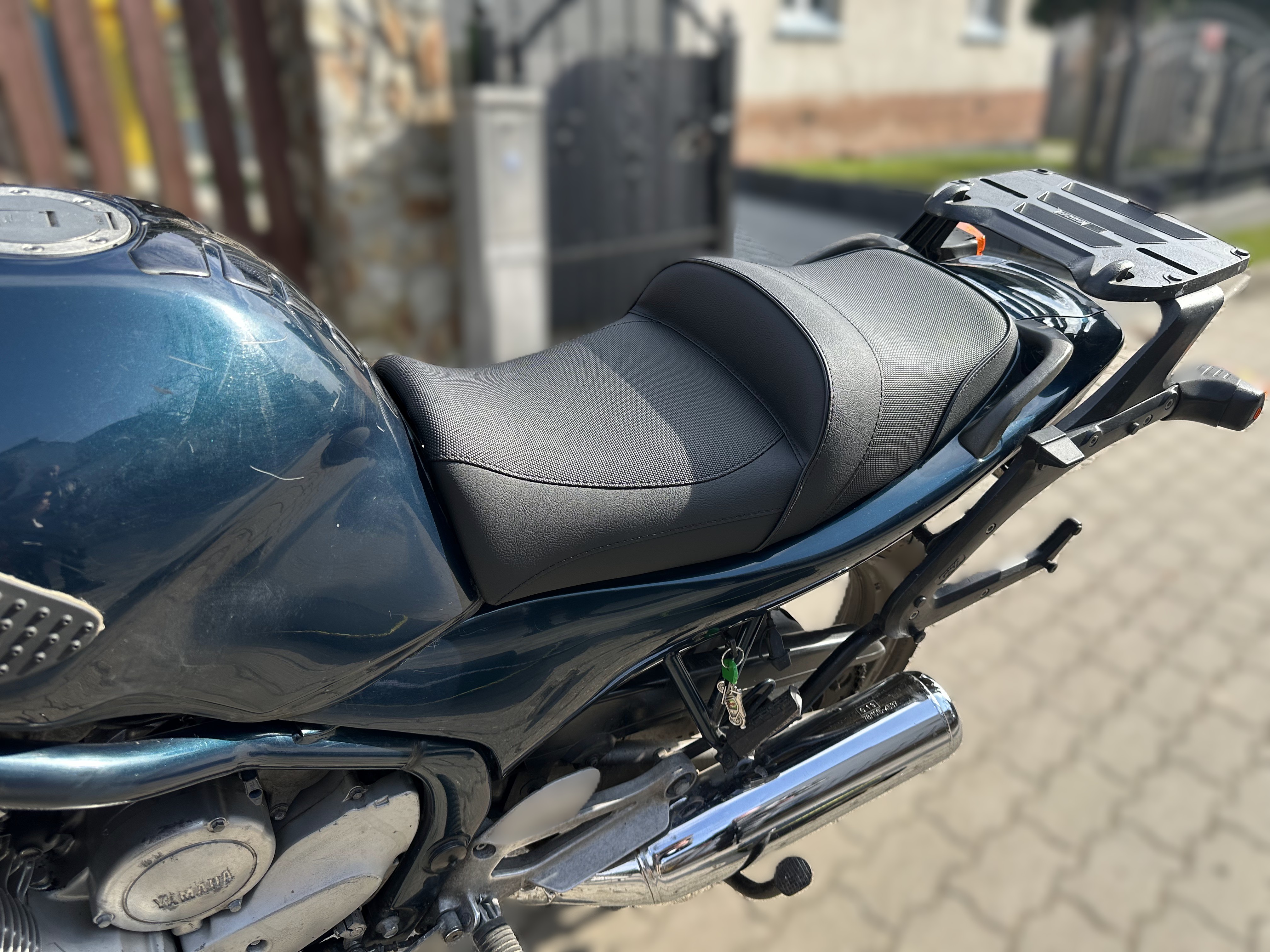 Sitzbank Sitz NEU beziehen für Yamaha XJ600s/n Diversion -Farbe wählbar