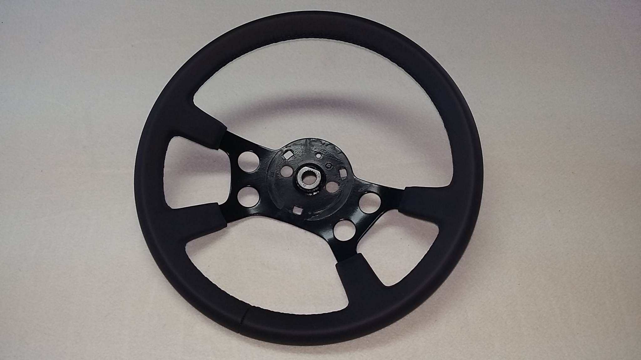 Lenkrad Lederlenkrad für Fiat X1/9 neu beziehen Lenkrad Lederlenkrad für Fiat X1/9 neu beziehen