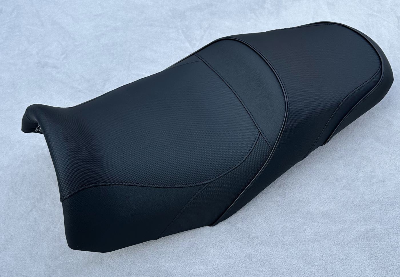 Sitzbankbezug für Yamaha FZS 1000 Fazer RN06 Farbe wählbar Sitzbezug Bezug Sitzbankbezug für Yamaha FZS 1000 Fazer RN06 Farbe wählbar Sitzbezug Bezug