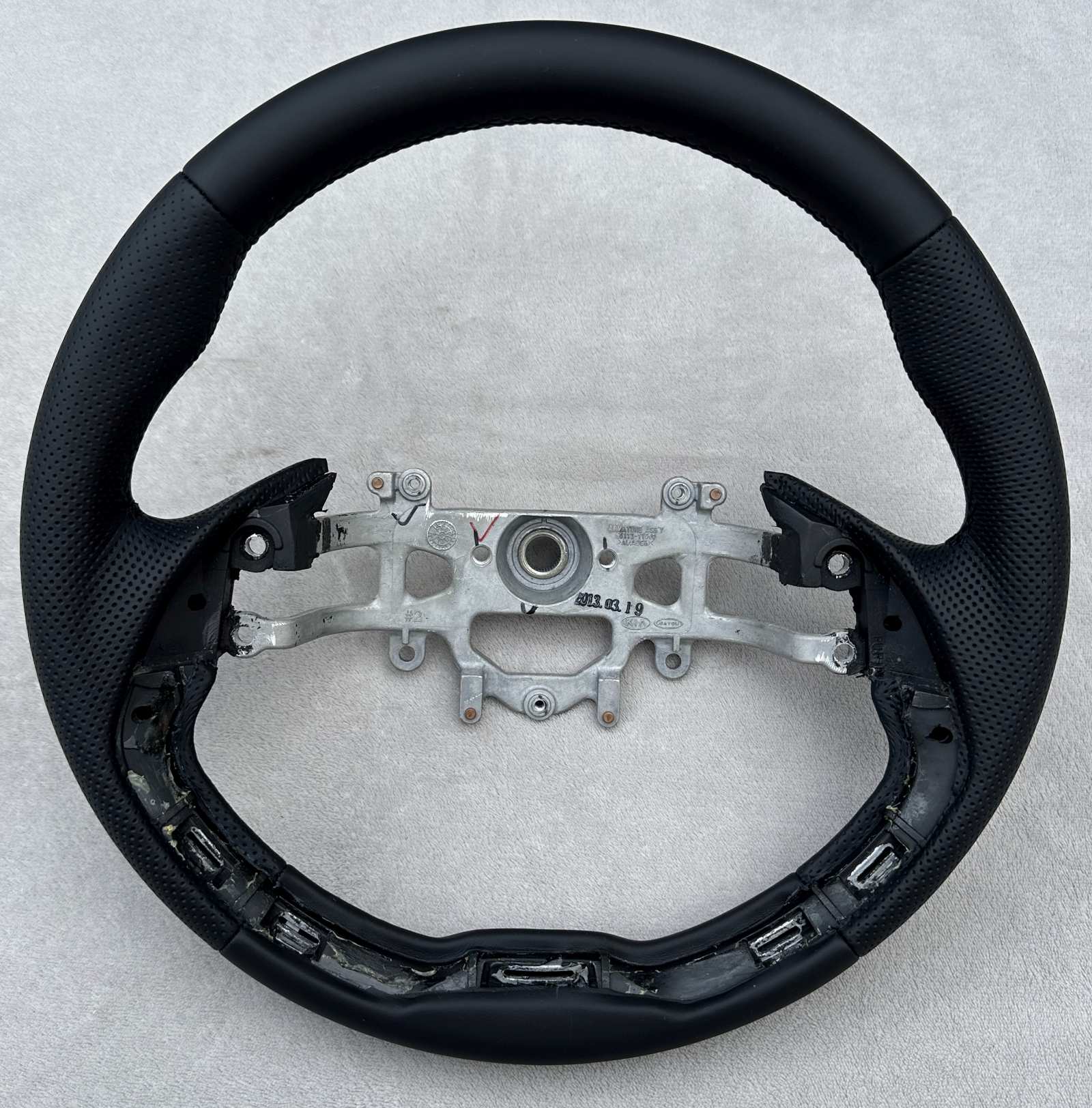 Lenkrad neu beziehen für Kia Picanto TA  2011-17 mit Leder -Farbe wählbar