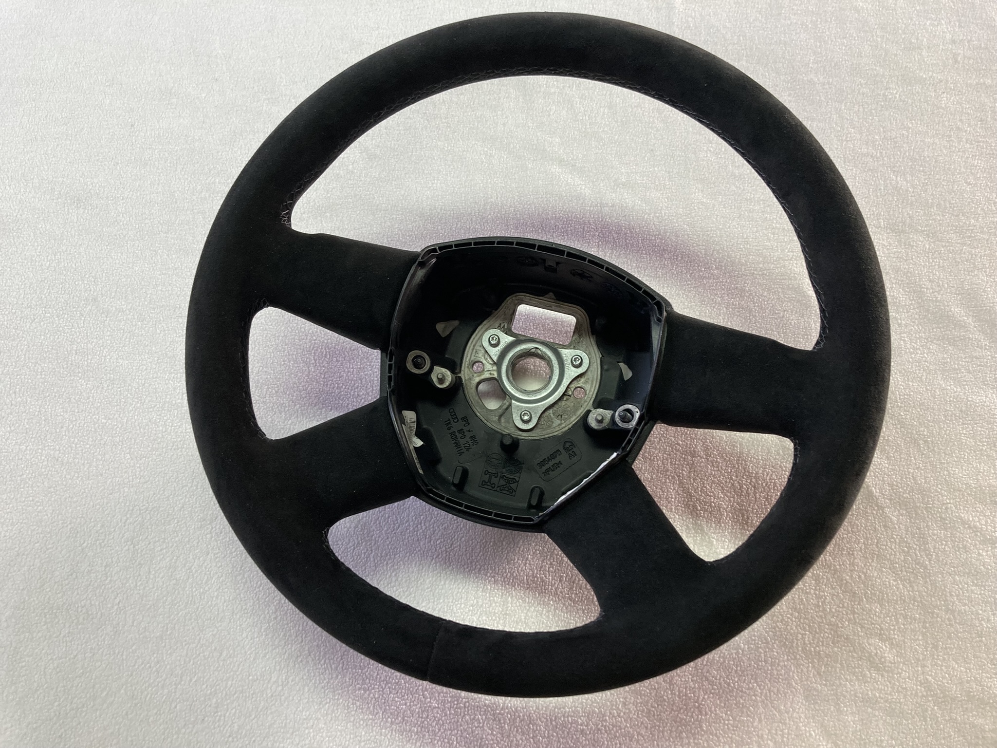 Lenkrad neu beziehen für Audi A3 8P mit Alcantara