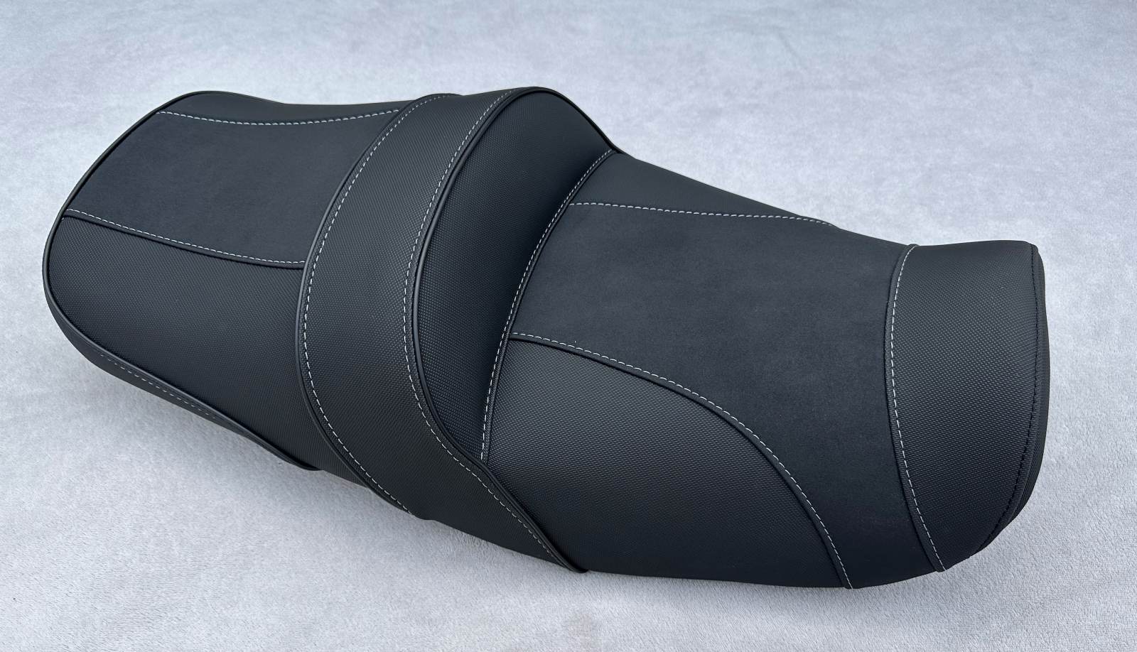 Sitz beziehen für Kawasaki ZZR 600E ZZ-R 600 E ZX 600 E 1993-06-Farbe wählbar Sitz beziehen für Kawasaki ZZR 600E ZZ-R 600 E ZX 600 E 1993-06-Farbe wählbar